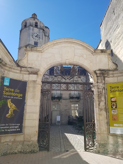 Museum Échevinage, Musée à Saintes