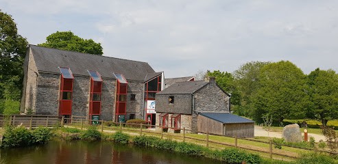 Maison De La Rivière Et De La Biodiversité - Parc Naturel Régional D'Armorique, Musée à Sizun