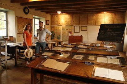 Ecole De Clémence Fontille - Ecomusée De Margeride, Musée à Ruynes-en-Margeride