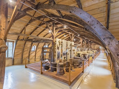 Musée Départemental Des Arts Et Métiers Traditionnels, Musée à Salles-la-Source
