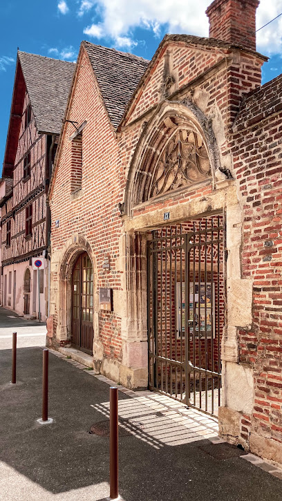 Musée De La Saône Et Des Gens De La Saône Musée à Seurre