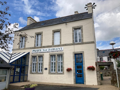 Musée Yan' Dargent, Musée à Saint-Servais